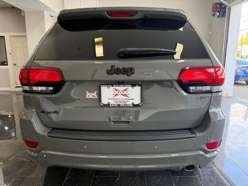 Gray 2021 Jeep Grand Cherokee Laredo