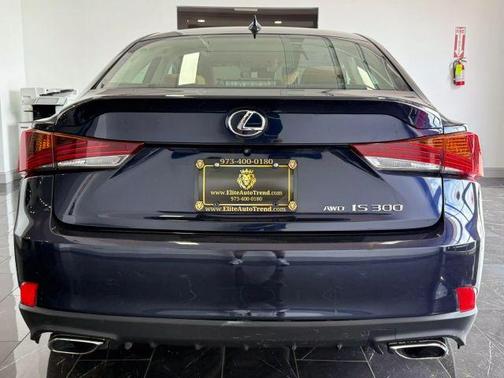 2017 Lexus IS 300 Base