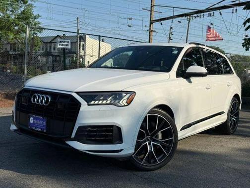 Carrara White 2020 Audi Q7 55 Prestige