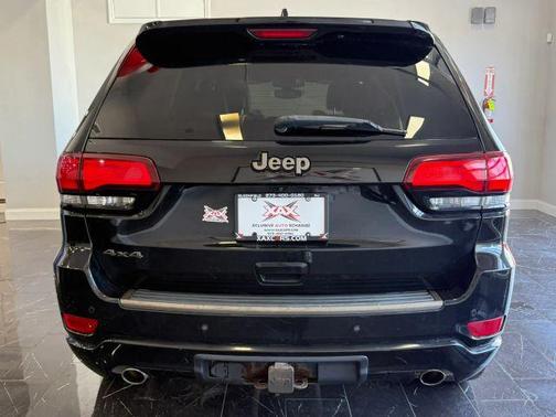 Black 2017 Jeep Grand Cherokee Limited