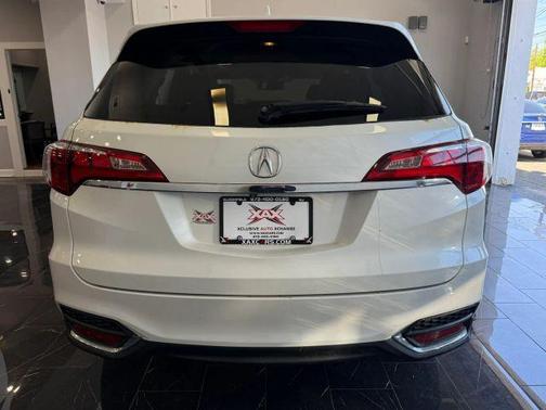 White 2018 Acura RDX Technology Package