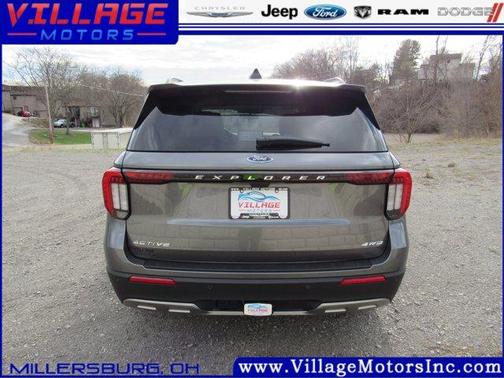 Carbonized Gray 2026 Ford Explorer ST-Line