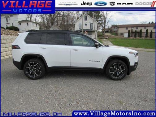 Bright White Clearcoat 2026 Jeep Cherokee Overland