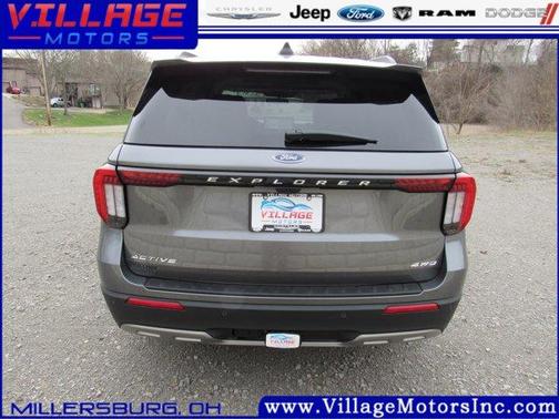 Carbonized Gray Metallic 2026 Ford Explorer Active