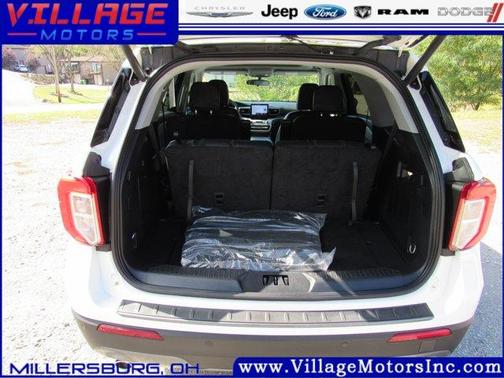 White 2024 Ford Explorer XLT