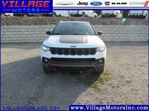 Bright White Clearcoat 2023 Jeep Compass Trailhawk