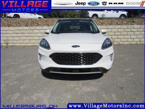 2022 Ford Escape Titanium