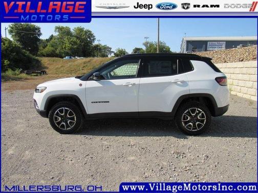 2025 Jeep Compass Trailhawk