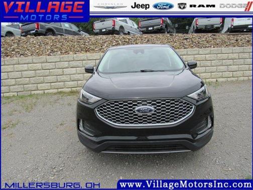 Black 2024 Ford Edge SEL