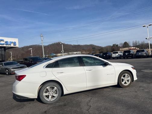 2022 Chevrolet Malibu 1LS