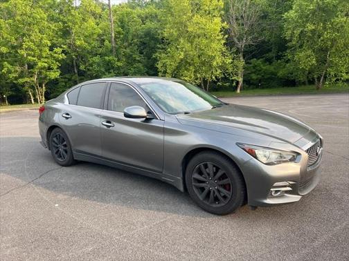 2015 INFINITI Q50 Premium