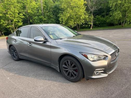 2015 INFINITI Q50 Premium