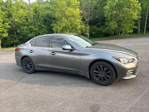 2015 INFINITI Q50 Premium