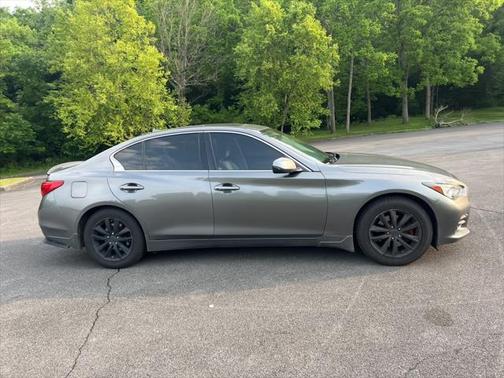 2015 INFINITI Q50 Premium