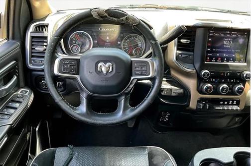 2019 RAM 2500 Laramie Crew Cab 4x4 6'4' Box