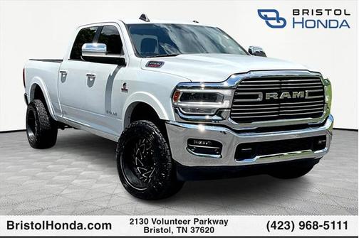 2019 RAM 2500 Laramie Crew Cab 4x4 6'4' Box