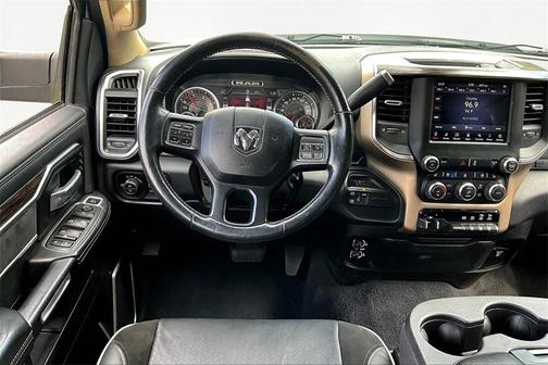 2019 RAM 2500 Laramie Crew Cab 4x4 6'4' Box
