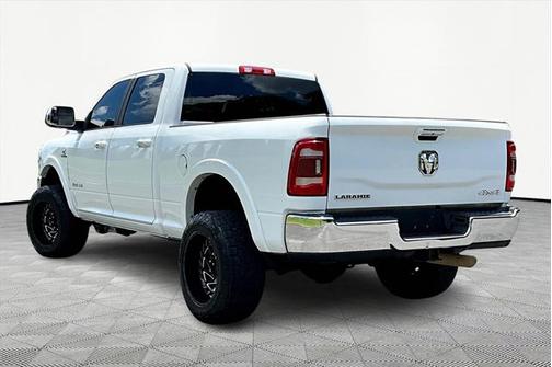 2019 RAM 2500 Laramie Crew Cab 4x4 6'4' Box