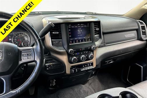 2019 RAM 2500 Laramie Crew Cab 4x4 6'4' Box