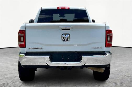 2019 RAM 2500 Laramie Crew Cab 4x4 6'4' Box