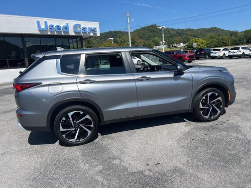 2023 Mitsubishi Outlander SE Special Edition 2WD