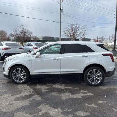 Crystal White Tricoat 2021 Cadillac XT5 Premium Luxury