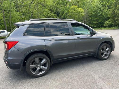 Modern Steel Metallic 2021 Honda Passport AWD Touring