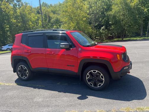 2017 Jeep Renegade Trailhawk