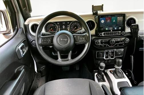 2022 Jeep Gladiator Sport