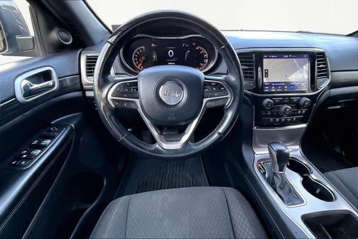 2019 Jeep Grand Cherokee Laredo