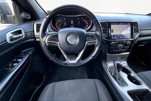 2019 Jeep Grand Cherokee Laredo