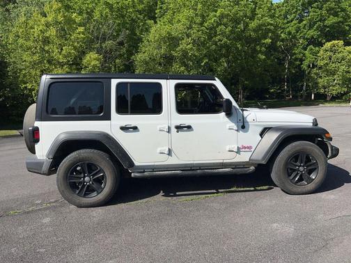 Bright White Clearcoat 2021 Jeep Wrangler Unlimited Sport Altitude