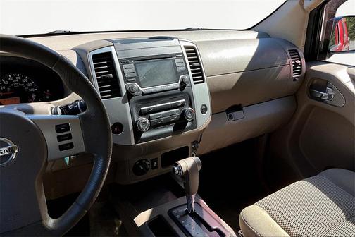 2017 Nissan Frontier SV
