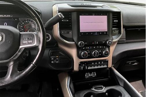 2022 RAM 2500 Laramie Crew Cab 4x4 6'4' Box