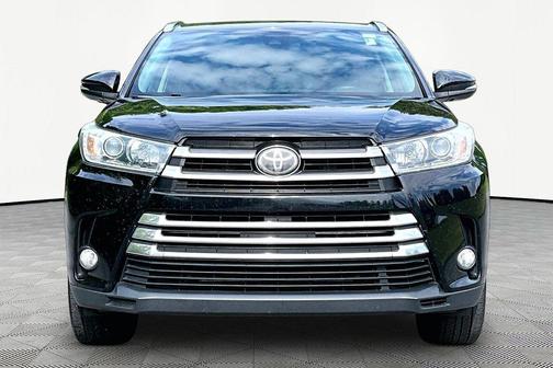 Midnight Black Metallic 2017 Toyota Highlander Limited