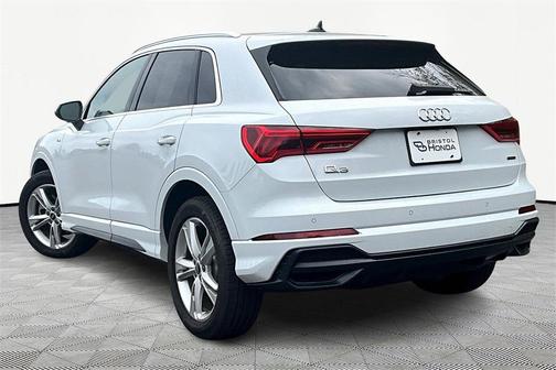 2022 Audi Q3 45 S line Premium Plus