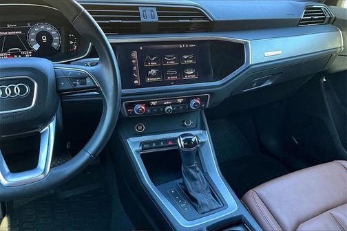 2022 Audi Q3 45 S line Premium Plus