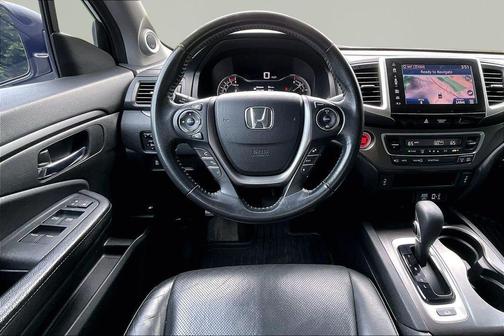 White 2017 Honda Ridgeline RTL