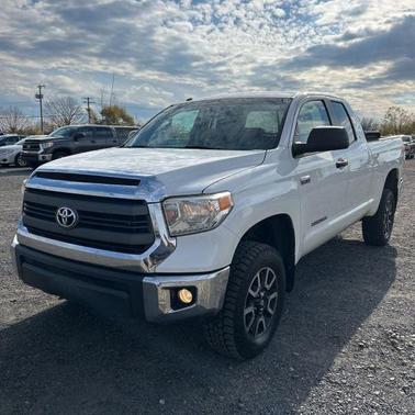 2014 Toyota Tundra SR5