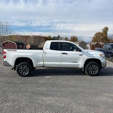 2014 Toyota Tundra SR5
