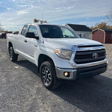 2014 Toyota Tundra SR5