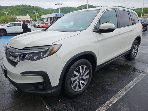 White Diamond Pearl 2019 Honda Pilot EX
