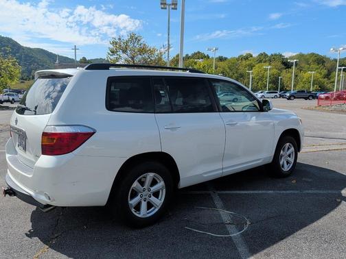 2010 Toyota Highlander SE