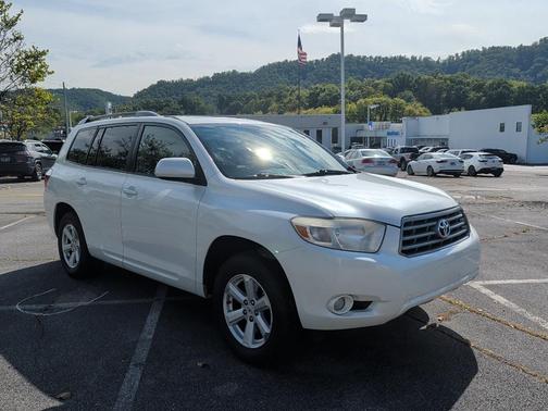 2010 Toyota Highlander SE