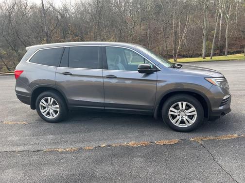 2016 Honda Pilot LX