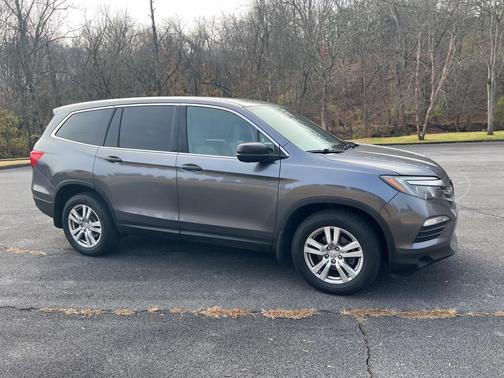 2016 Honda Pilot LX