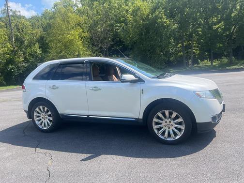 2015 Lincoln MKX Base