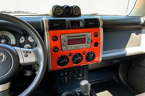 2014 Toyota FJ Cruiser Base