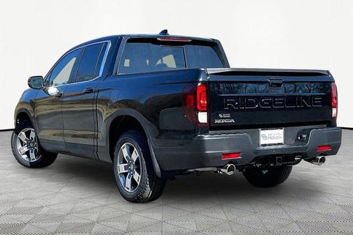 Crystal Black Pearl 2026 Honda Ridgeline RTL
