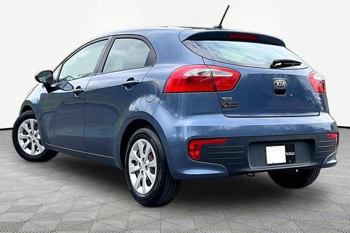 Urban Blue Pearl Metallic 2016 Kia Rio LX